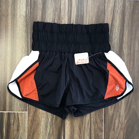 Free People Movement by Free People Shorts w/Lining NWOT - Picture 1 of 5